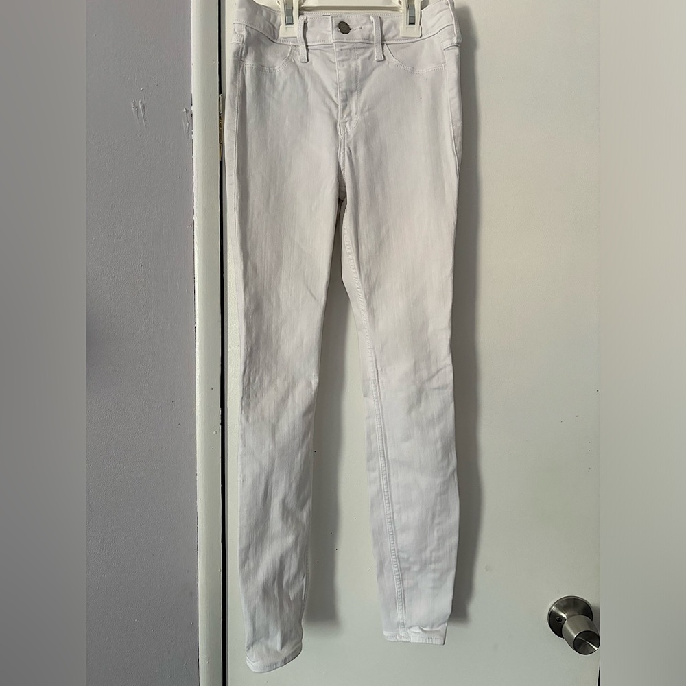 Hollister High-Rise Jean Legging Advanced Stretch White Skinny Jeans